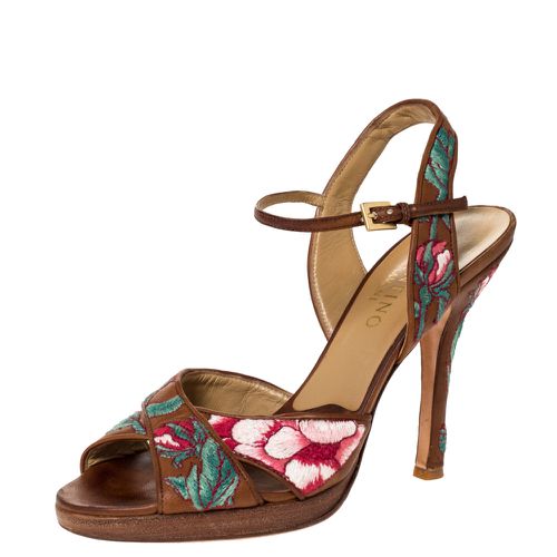 Leather Embroidered Ankle Strap Sandals Size 39.5 - Valentino - Modalova