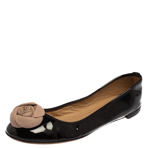 Beige Patent And Leather Roses Ballet Flats Size 40 - Valentino - Modalova