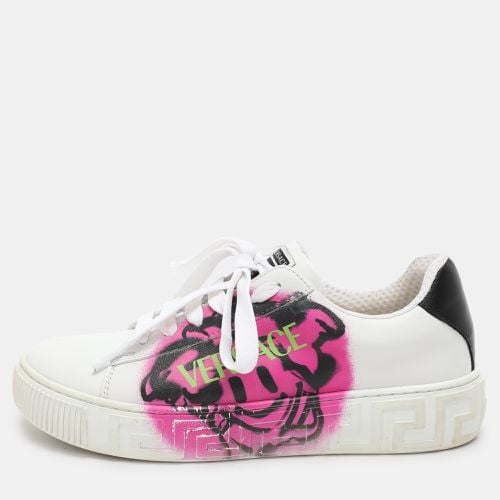 Leather La Greca Low Top Sneakers Size 35 - Versace - Modalova