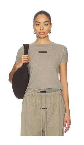 Cap Sleeve Tee in . Taglia L. Also in S, XS - Fear of God ESSENTIALS - Modalova