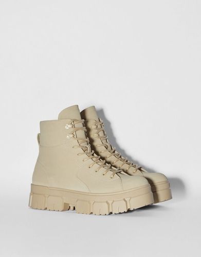 Botas Acordonadas Suela Track Hombre Hombre 46 - Bershka - Modalova