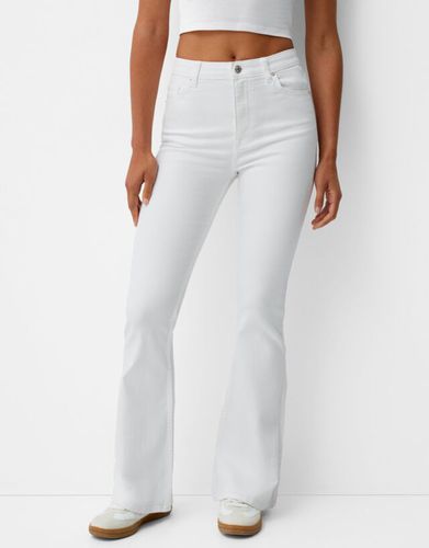 Bershka Jeans Flare Mujer 38 Blanco - Bershka - Modalova