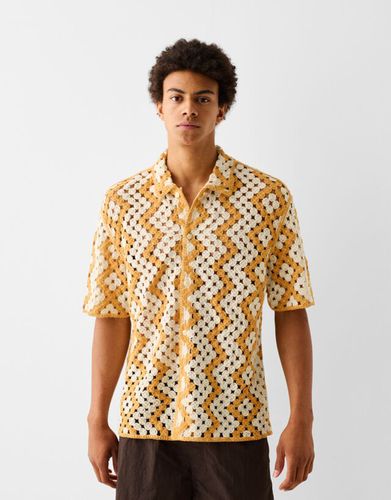 Camisa Manga Corta Crochet Geométrico Hombre M - Bershka - Modalova