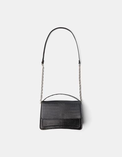 Bolso Caja Efecto Piel Tachas Mujer - Bershka - Modalova