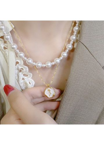 Golden Round Pearl Layered Design Necklace Set - unsigned - Modalova