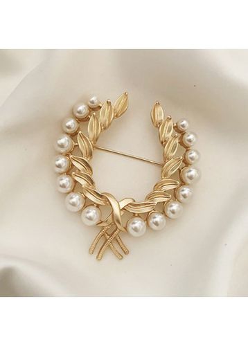 Gold Pearl Design Leaf Detail Brooch - unsigned - Modalova