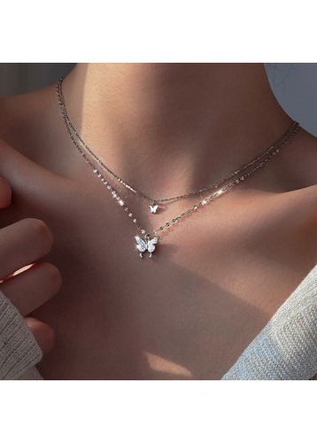 Butterfly Design Silver Alloy Detail Necklace - unsigned - Modalova