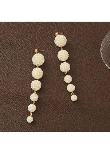 Raw White Pearl Deisgn Ball Shape Earrings - unsigned - Modalova