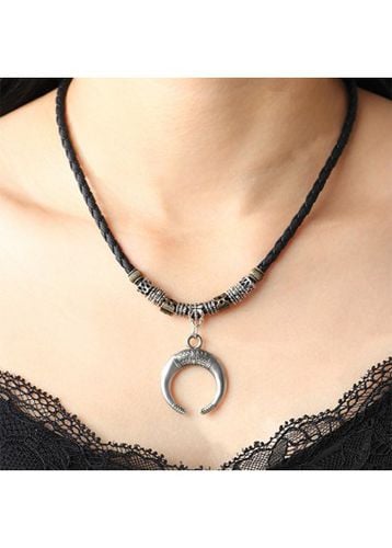Black Weave Moon Design Alloy Necklace - unsigned - Modalova
