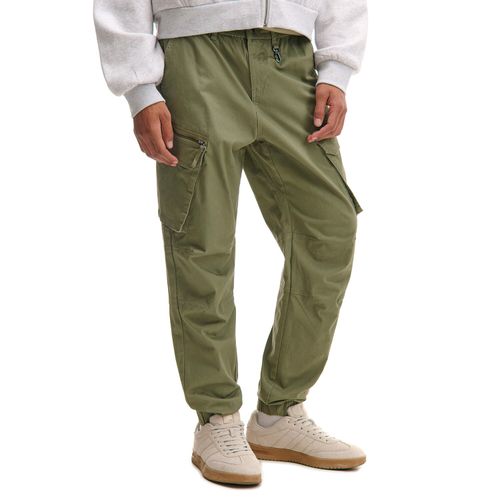Joggers con bolsillos cargo - Cropp - Modalova