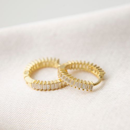 Gold Hoop Earrings - Elika - Modalova