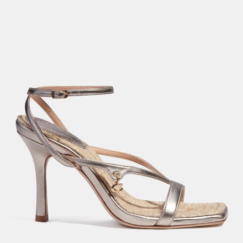 Platinum Kaia Metallic Leather Heeled Sandals - Coach - Modalova