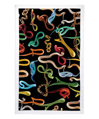 Snakes beach towel - Toiletpaper Beauty - Modalova