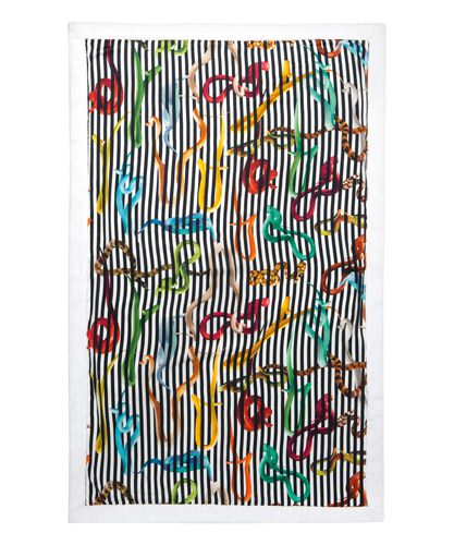 Snakes striped beach towel - Toiletpaper Beauty - Modalova