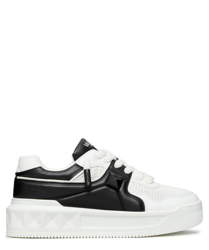 Roman Stud Sneakers - Valentino Garavani - Modalova