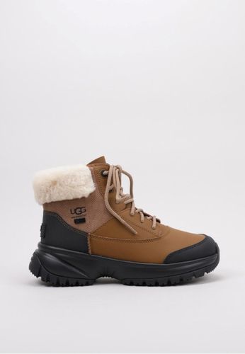 UGG - Yose Fluff V2 37 Camel - UGG - Modalova