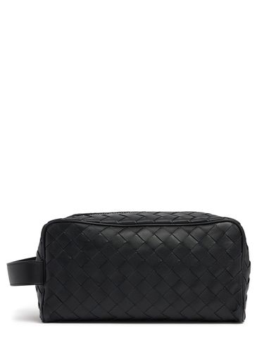 Pouch De Piel Intrecciato - BOTTEGA VENETA - Modalova