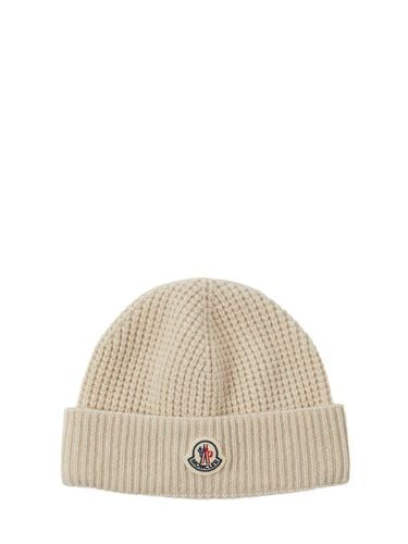 Cappello Beanie In Lana E Cashmere Con Logo - MONCLER - Modalova