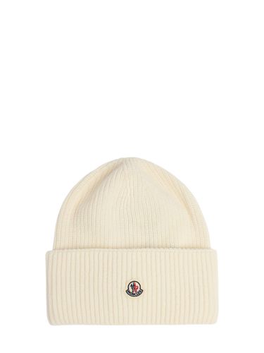 Cappello Beanie In Lana Vergine Tricot - MONCLER - Modalova