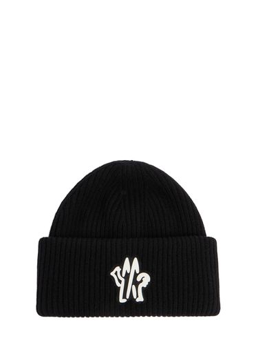 Cappello Beanie In Lana Vergine Monogram - MONCLER - Modalova