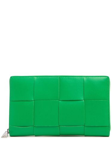 Cassette Leather Zipped Wallet - BOTTEGA VENETA - Modalova