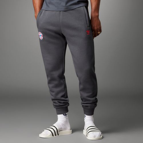 Pantalón Essentials Trefoil FC Bayern - adidas - Modalova