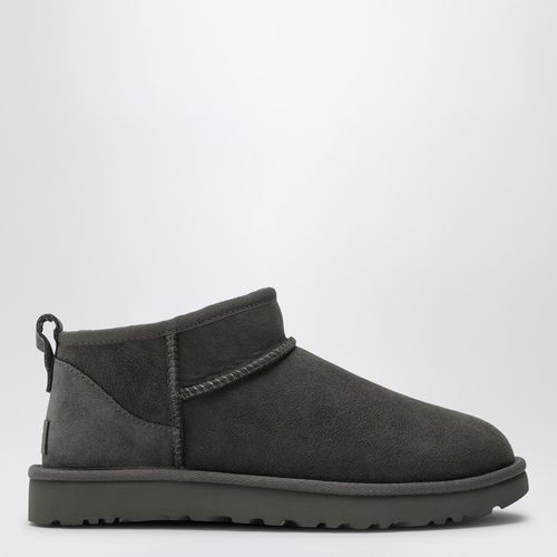 Klassische Ultra Mini-Stiefelette - UGG - Modalova