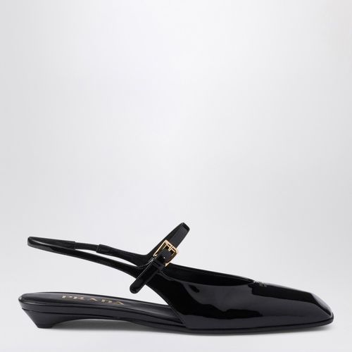 Ballerina slingback in vernice nera - Prada - Modalova