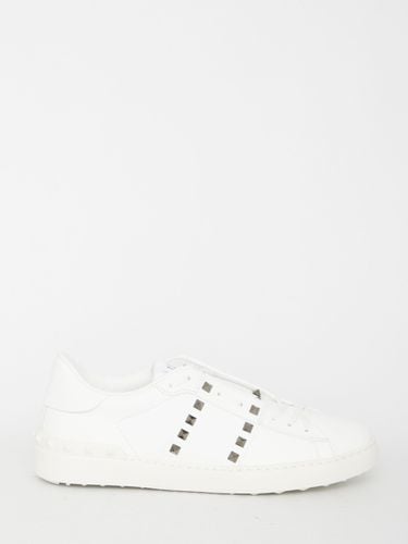 Rockstud Untitled Sneakers - Valentino Garavani - Modalova