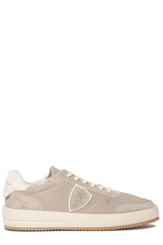 Nice Low-top Sneakers - Philippe Model - Modalova