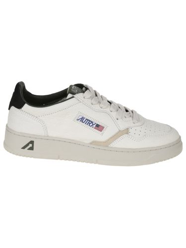 Autry Medalist Low Sneakers - Autry - Modalova