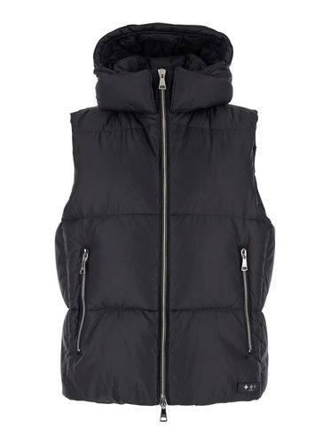 Melko Sleeveless Down Jacket With Hood And Logo Patch In Tech Fabric Man - TATRAS - Modalova