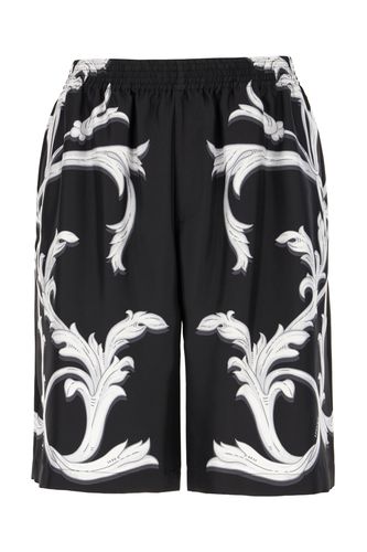 Versace Printed Silk Bermuda Shorts - Versace - Modalova