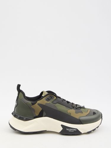 Sneaker Low Top True Act Camouflage - Valentino Garavani - Modalova