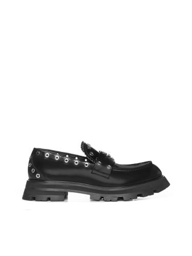 Alexander McQueen Studded Loafers - Alexander McQueen - Modalova