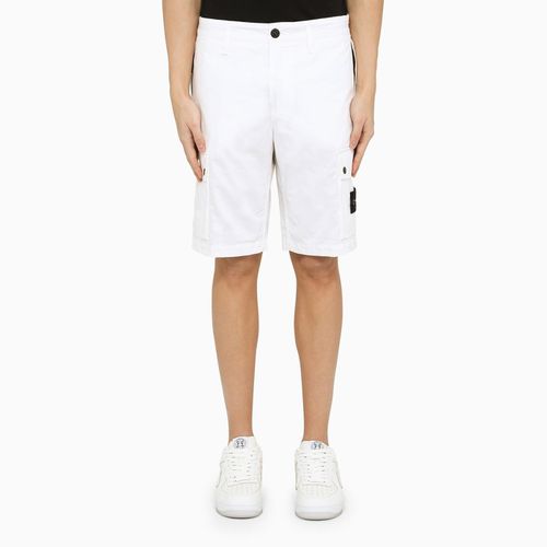 Bermuda Short With Logo Patch - Stone Island - Modalova