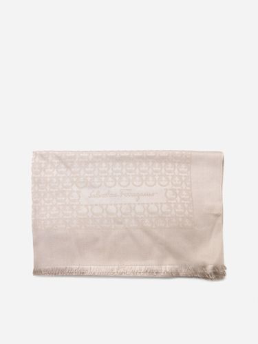 Gancini Scarf In Jacquard Wool - Ferragamo - Modalova