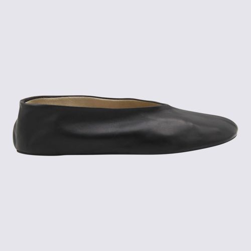 The Row Black Leather Flats - The Row - Modalova