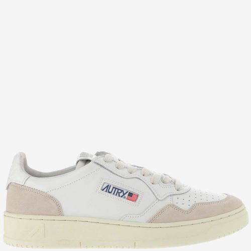 Autry Low Medalist Sneakers - Autry - Modalova