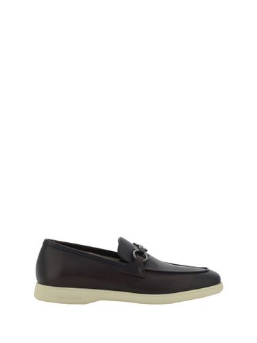 Ferragamo Ornament Loafers - Ferragamo - Modalova