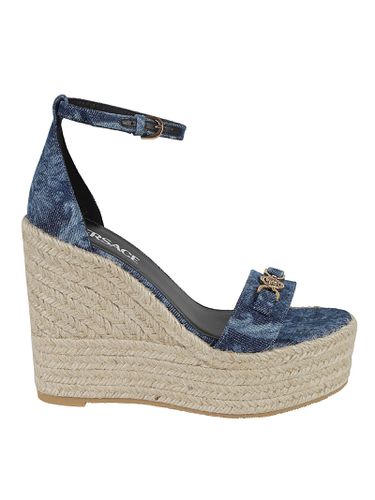 Buckled Ankle Strap Wedge Sandals - Versace - Modalova