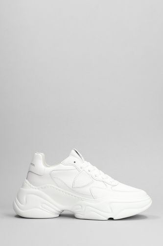 Rivoli Low Sneakers In Leather - Philippe Model - Modalova