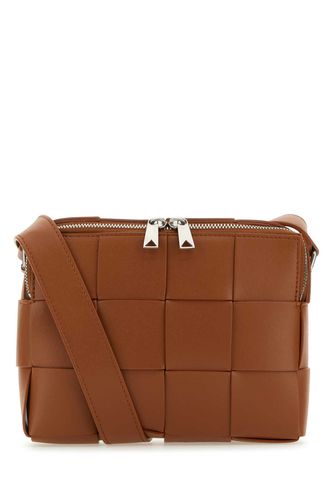 Light Brown Leather Cassette Camera Crossbody Bag - Bottega Veneta - Modalova