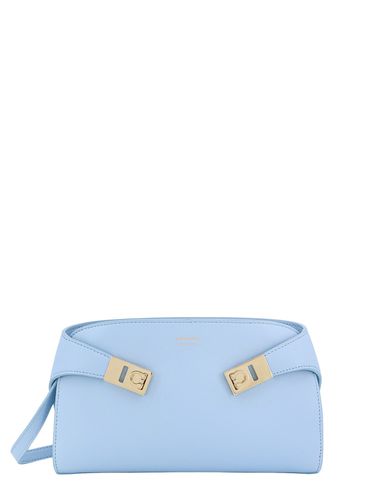 Ferragamo Hug Shoulder Bag - Ferragamo - Modalova