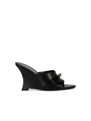 Gianni Ribbon Leather Sandals - Versace - Modalova