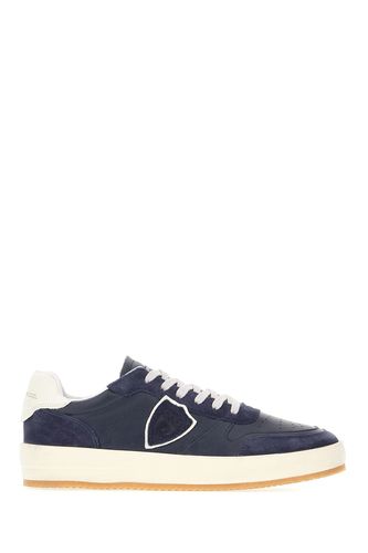 Leather And Suede Nice Low Sneakers - Philippe Model - Modalova