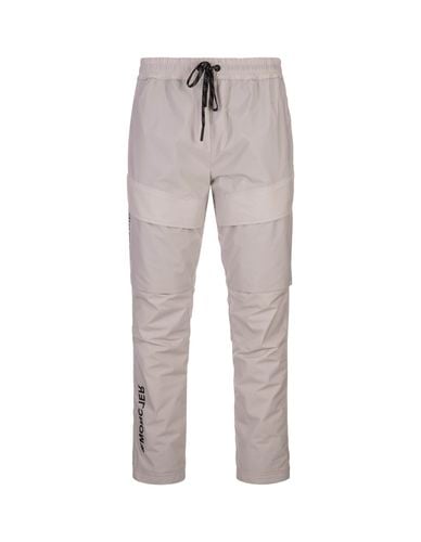 Ivory White Ripstop Trousers - Moncler Grenoble - Modalova