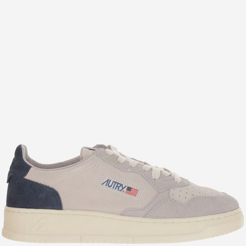 Autry Low Medalist Sneakers - Autry - Modalova