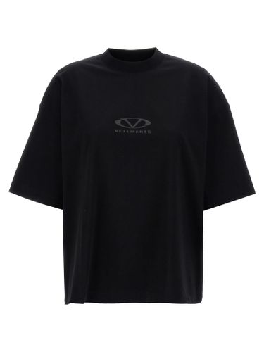 VETEMENTS oval Logo T-shirt - VETEMENTS - Modalova