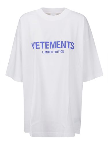 Limited Edition Logo T-shirt - VETEMENTS - Modalova